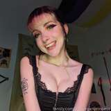 Spacegxrlprincess from fansly